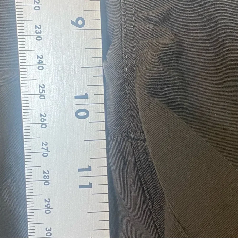 The North Face Gray Nylon Shorts Size 8